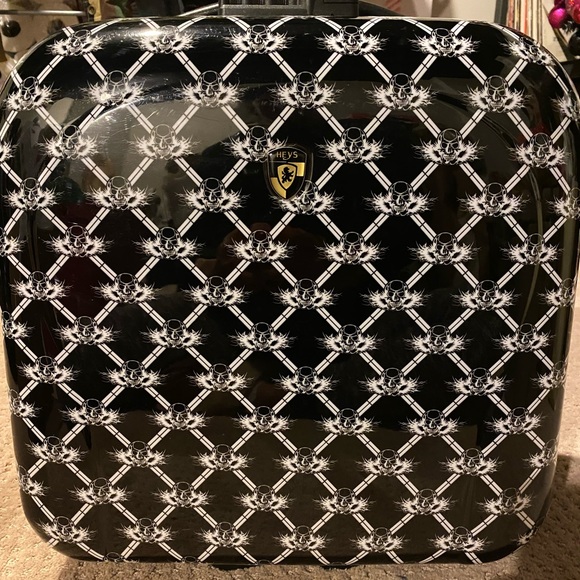 Hard suitcase / laptop traveler